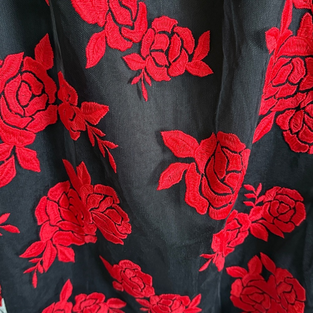 Donna Karan Black and Red‎ Floral  Dress- NWT. Retail 158 - Picture 7 of 8